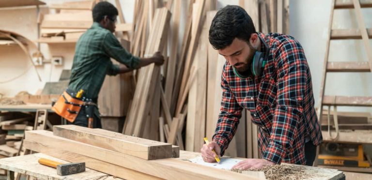 Why Carpentry Is A Great Choice For Your Career Growth?