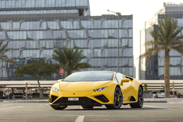 Luxury Car Rental Dubai: The Perfect Way to Explore the City in Style