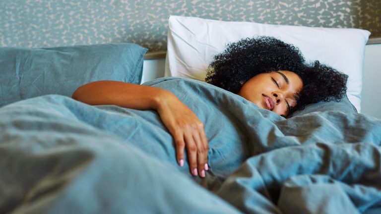 6 Proven Strategies To Beat Insomnia So You Can Sleep Better Tonight