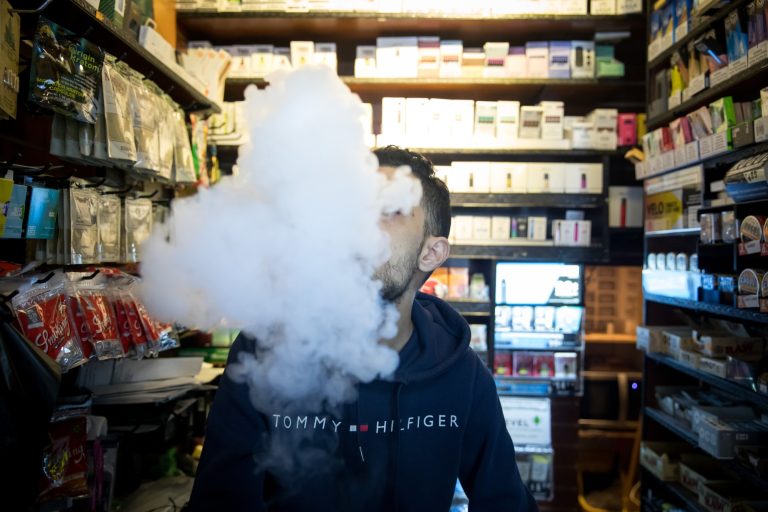 Exploring the Vape Shop Scene in the UK: A Guide to Vape Shops in London and Beyond